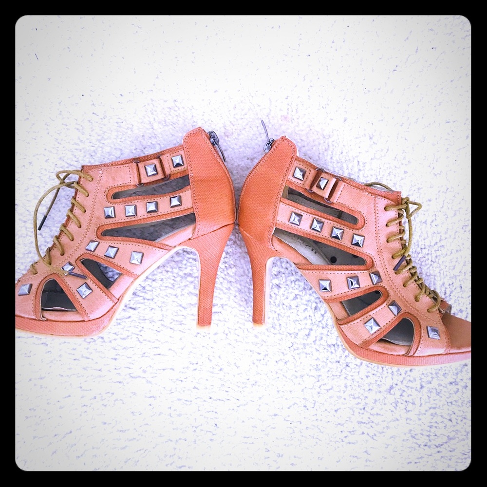 Shoes-3.5” sandals
